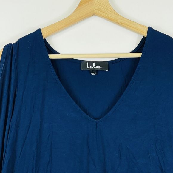 Lulus Blue Long Sleeve V-Neck Open Cold Shoulder Tunic Top Shirt‎ Womens Large - Picture 2 of 6